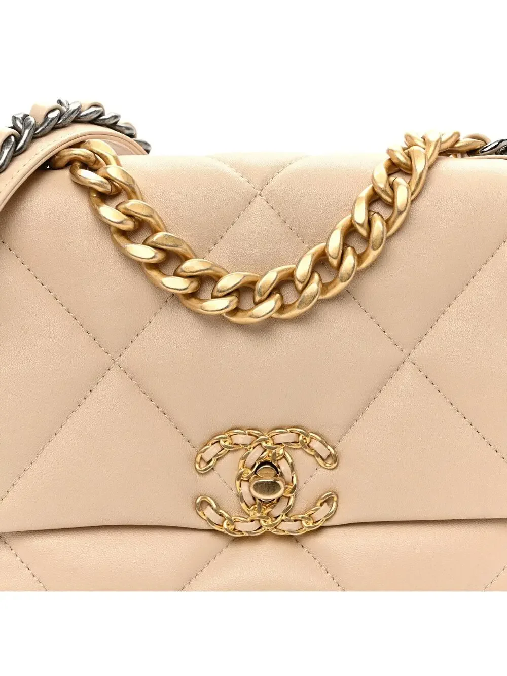 Lambskin Quilted Medium Chanel 19 Flap #333303C46B